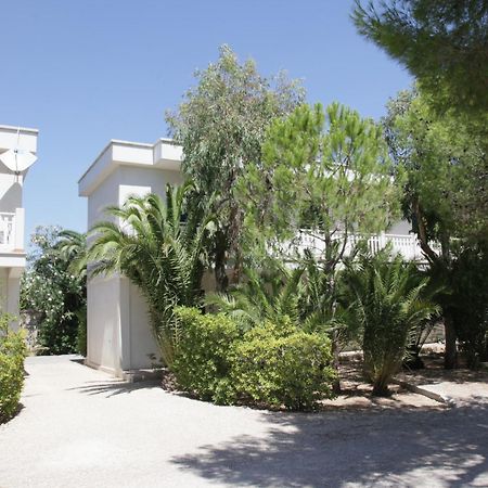 Hotel Dei Bizantini & Villaggio Campo Dei Messapi San Pietro in Bevagna Ngoại thất bức ảnh