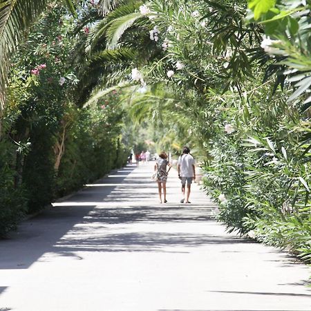 Hotel Dei Bizantini & Villaggio Campo Dei Messapi San Pietro in Bevagna Ngoại thất bức ảnh