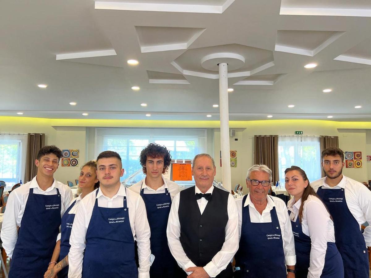 Hotel Dei Bizantini & Villaggio Campo Dei Messapi San Pietro in Bevagna Ngoại thất bức ảnh
