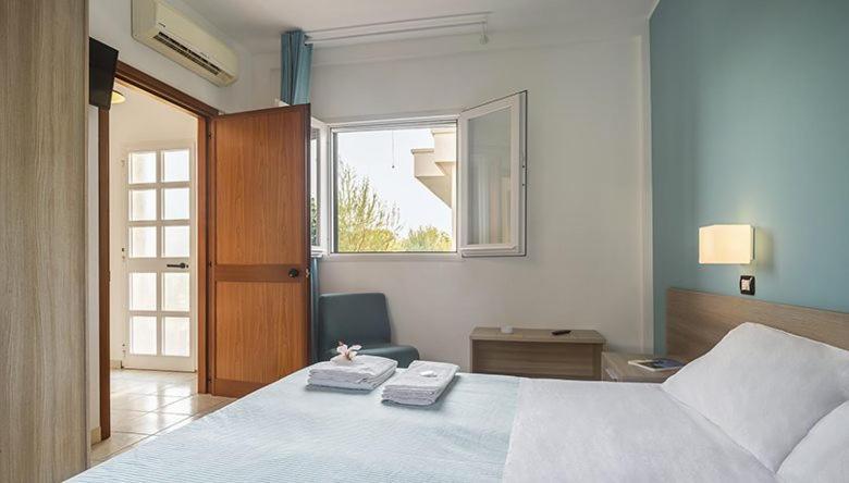 Hotel Dei Bizantini & Villaggio Campo Dei Messapi San Pietro in Bevagna Ngoại thất bức ảnh