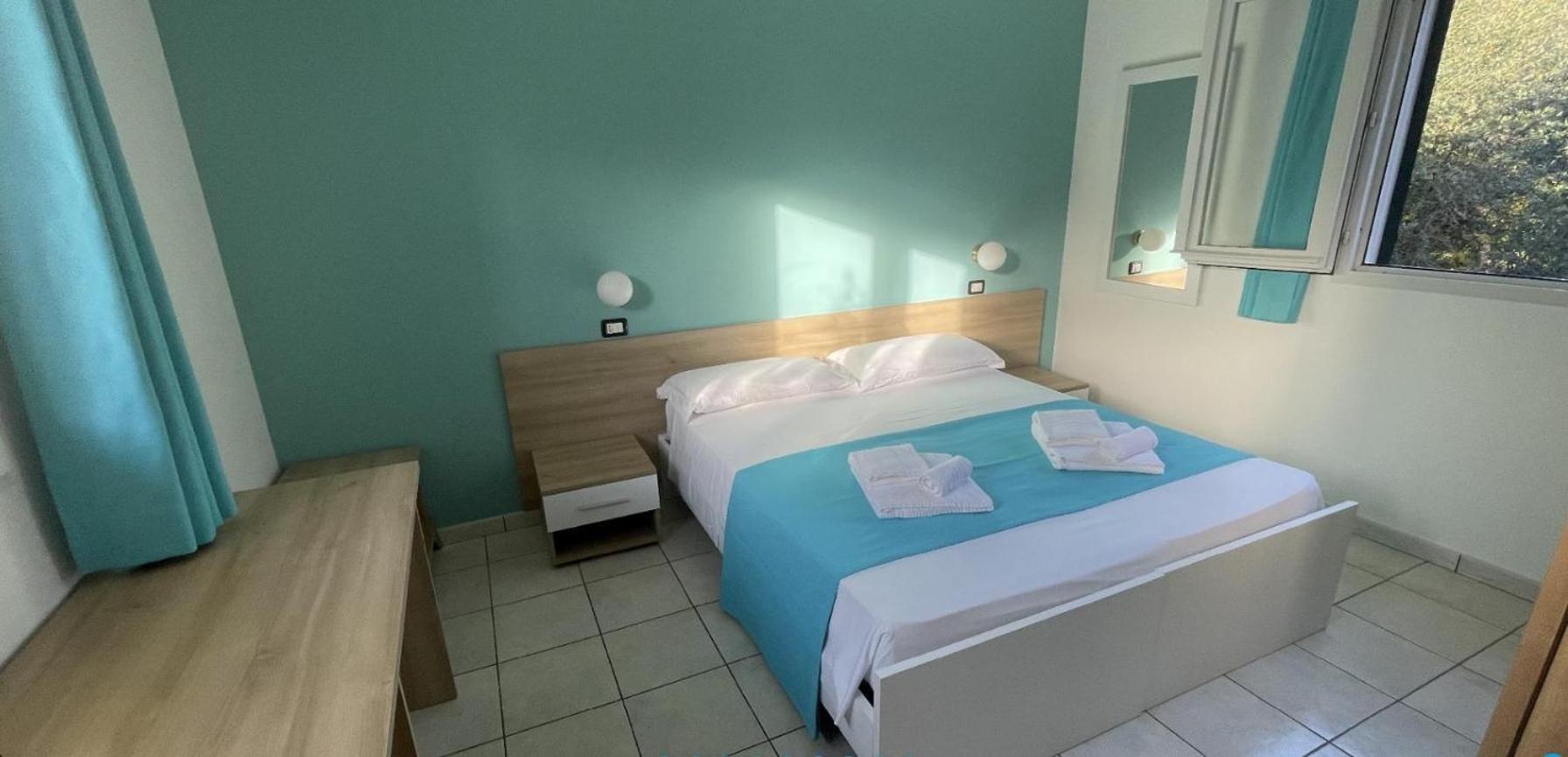 Hotel Dei Bizantini & Villaggio Campo Dei Messapi San Pietro in Bevagna Ngoại thất bức ảnh