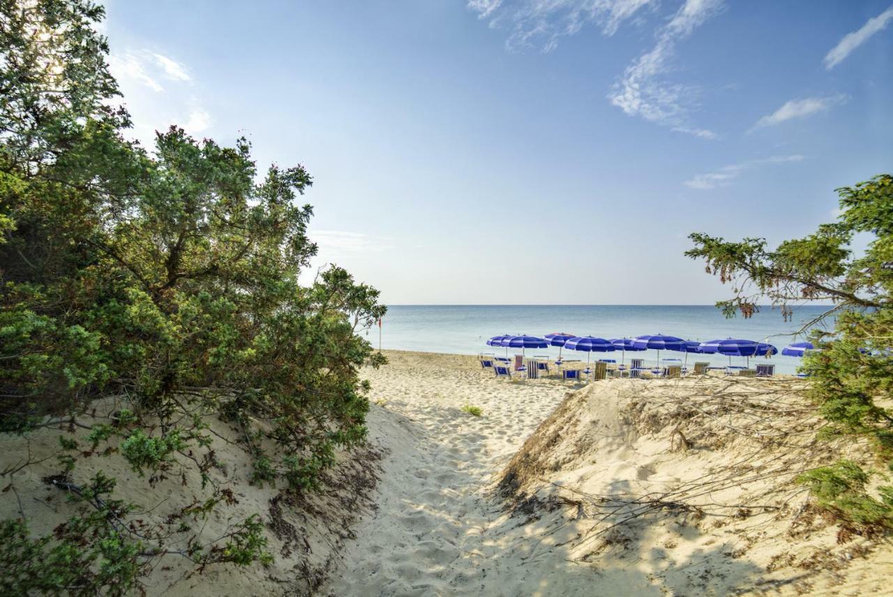 Hotel Dei Bizantini & Villaggio Campo Dei Messapi San Pietro in Bevagna Ngoại thất bức ảnh