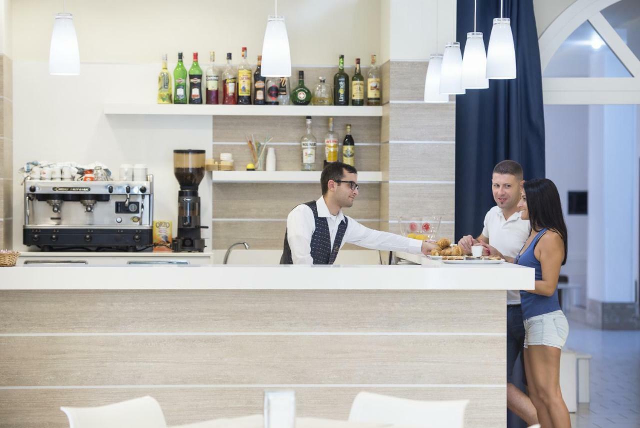 Hotel Dei Bizantini & Villaggio Campo Dei Messapi San Pietro in Bevagna Ngoại thất bức ảnh