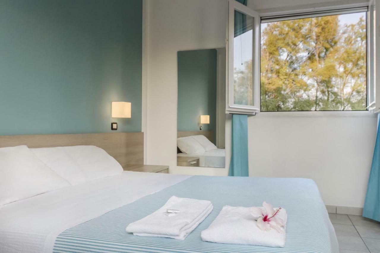 Hotel Dei Bizantini & Villaggio Campo Dei Messapi San Pietro in Bevagna Ngoại thất bức ảnh