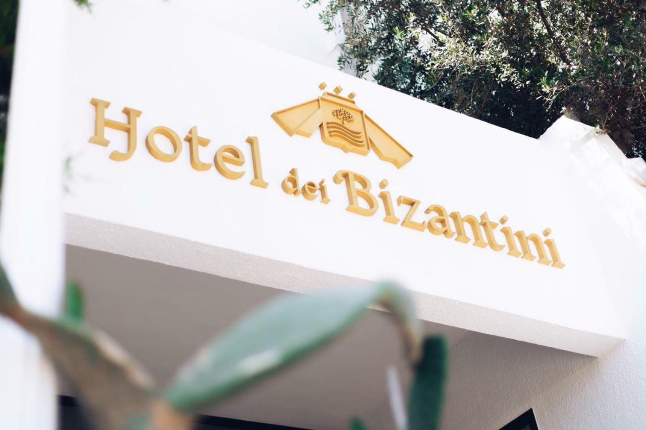 Hotel Dei Bizantini & Villaggio Campo Dei Messapi San Pietro in Bevagna Ngoại thất bức ảnh